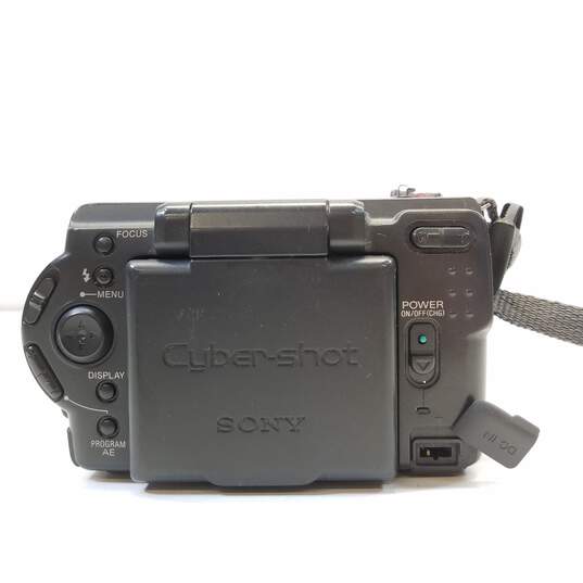 Sony Cyber-shot DSC-S50 2.1MP Digital Camera image number 4