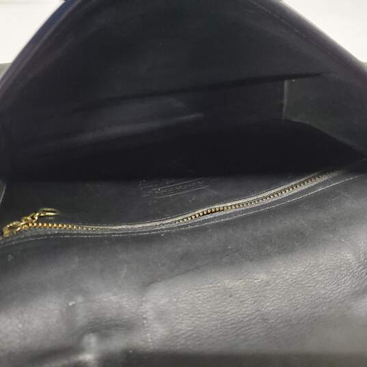 Vintage Coach Black Leather Turnlock Shoulder Bag image number 3