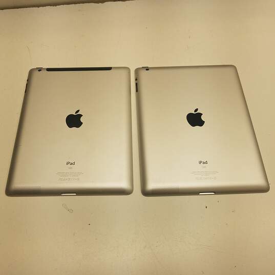 Apple iPad (A1416 & A1430) - Lot of 2 (For Parts Only) image number 2