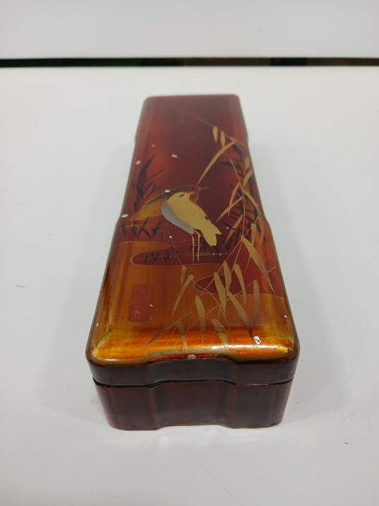 Vintage Japanese Style Lacquered Box With Bird Design image number 4