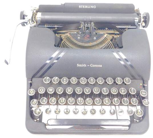 Vintage 1940's Smith Corona Sterling 4A Series Black Manual Typewriter With Case image number 2