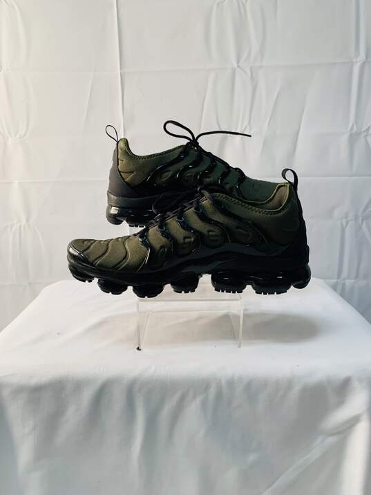 Men's Army Green And Black Air Nikes Tennis Shoes Size:12 image number 4