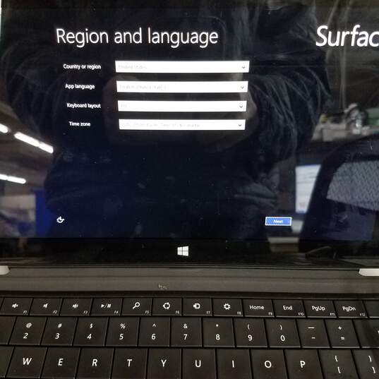 Microsoft Surface Tablet 1516  RT 64GB with Keyboard image number 7