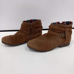 Minnetonka Women's Brown Suede Boots Size 6.5 alternative image