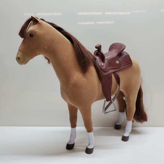 American Girl Chestnut Horse w/ Saddle 2018 image number 2