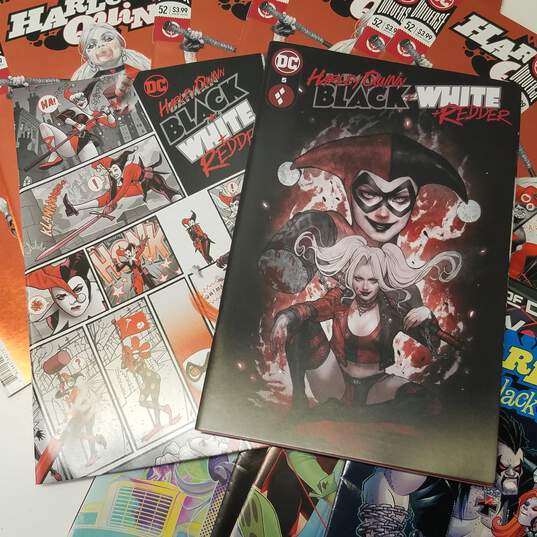 DC Harley Quinn Comic Books image number 3