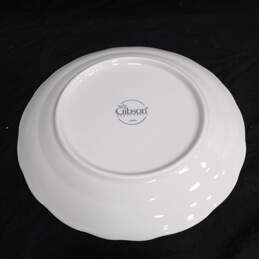 Bundle of 4 Gibson Housewares Floral Design Dinner Plates alternative image
