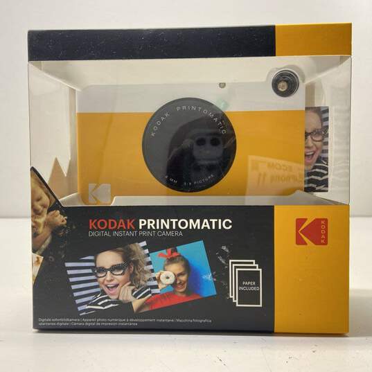 Kodak Printomatic Digital Instant Print Camera image number 1