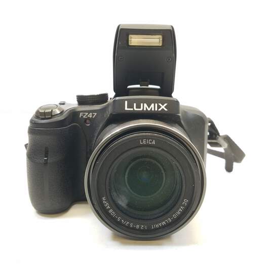 Panasonic Lumix DMC-FZ47 12.1MP Digital Camera image number 2