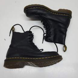 Dr Martens Airwair Cambat Boots Women's Size 6 alternative image