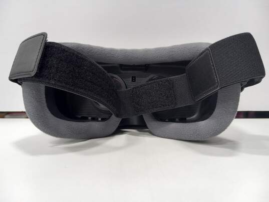 Samsung Gear VR SM-R324 With Controller IOB image number 4