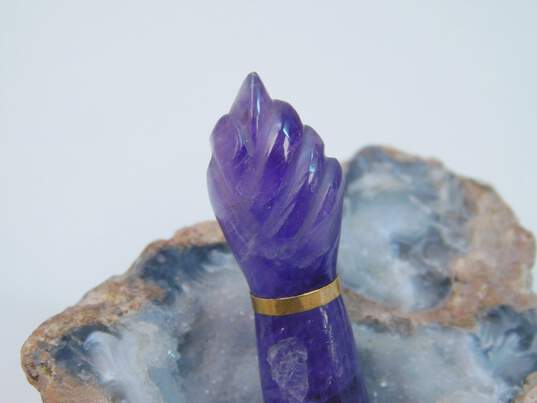 VNTG 14K Yellow Gold Carved Amethyst Hand Pendant 6.0g image number 2