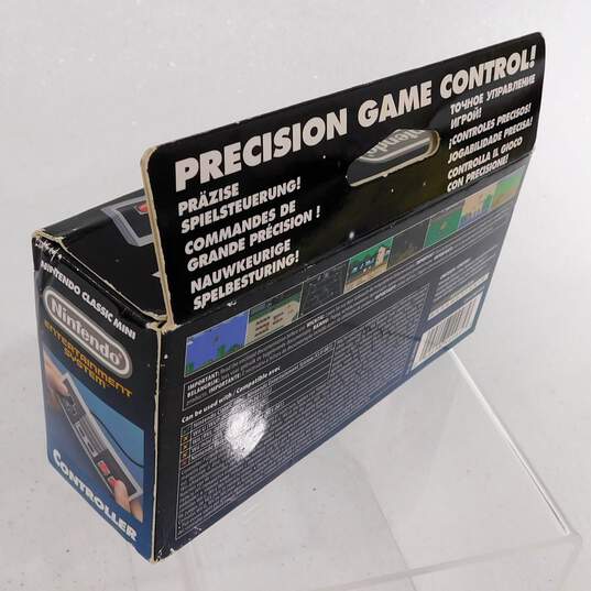 Nintendo NES Classic Edition Mini Console image number 7