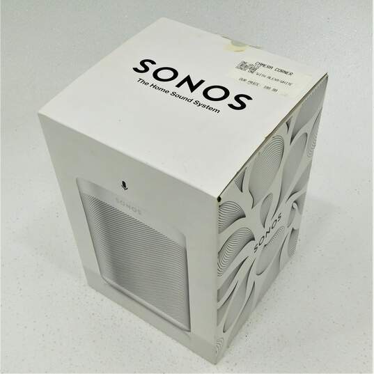 Sonos One Model A100 (1st Gen.) White Smart Speaker w/ Original Box and Accessories image number 8