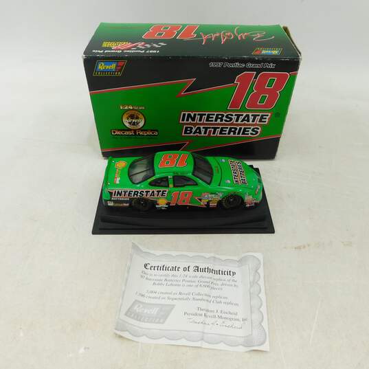 Interstate Batteries #18 Bobby LaBonte 1:24 Scale Car With Case In Box image number 1