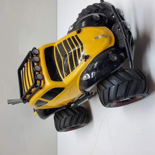 Elite Off Road Transformers Bumblebee RC Vehicle image number 1