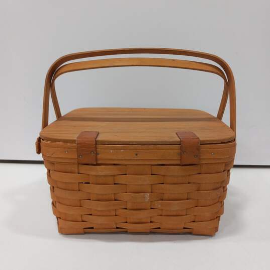 Vintage Longaberger Large Hand Woven Basket with Lid image number 5