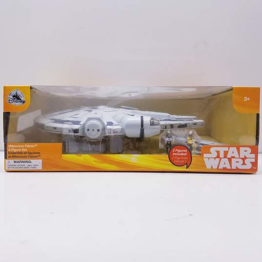 Star Wars Disney Parks Millenium Falcon play set With Figurines NIB image number 3