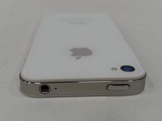 White iPhone 4s image number 5