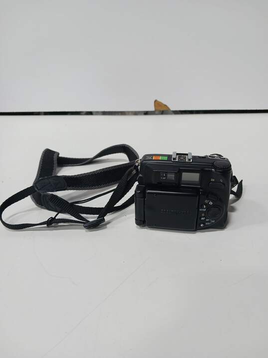 Nikon Coolpix 5000 Digital Camera Model E5000 & Accessories image number 5