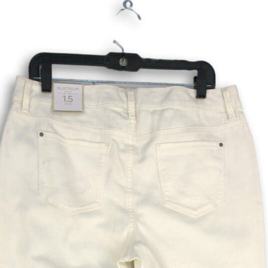 NWT Womens White Denim 5-Pocket Design Cropped Jeans Size 1.5 image number 3