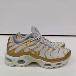 Nike Air Max Plus Size 6 White And Gold Tone Women's Shoes