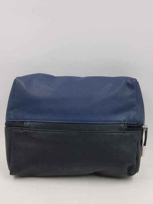 Authentic DIOR Beauty Navy Toiletry Pouch image number 2