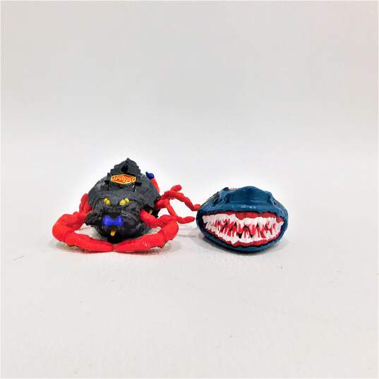 VTG 1993 Bluebird Mighty Max Stings Scorpion Doom Zone & Man Eater Shark Playsets image number 1