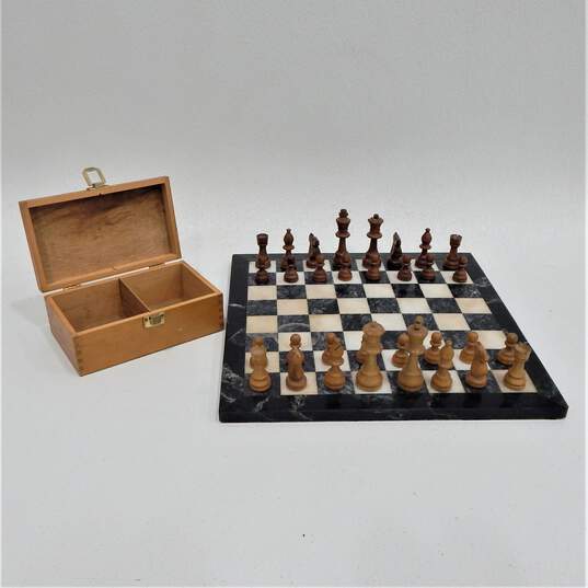 Vintage White and Black Marble Chess Board Game w/ Wood Pieces image number 1
