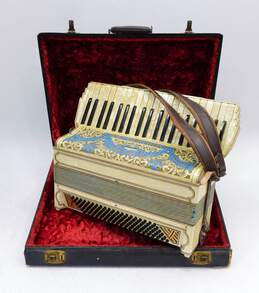 VNTG Enrico Bertini 41 Key/120 Button Piano Accordion w/ Case