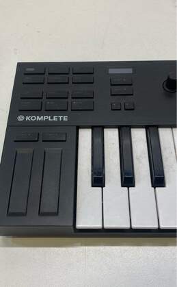 Native Instruments M32 Komplete Kontrol Keyboard Controller alternative image