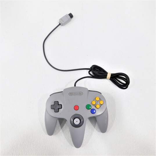 Nintendo 64 w/ 3 games and 1 controller image number 8