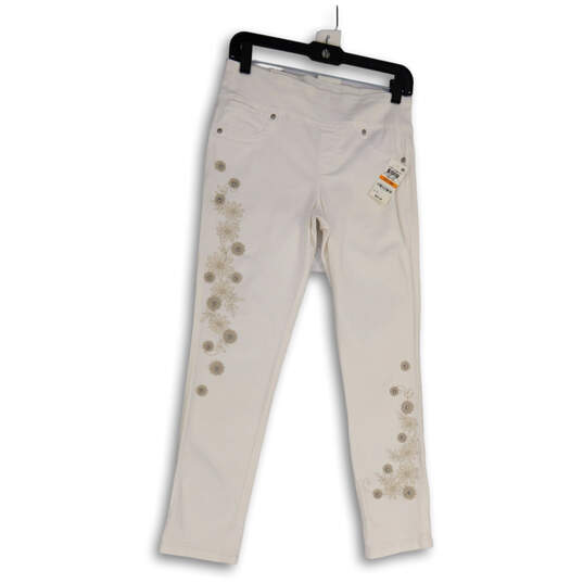 NWT Womens White Light Wash Embroidered Pockets Denim Boyfriend Jeans Size S image number 1