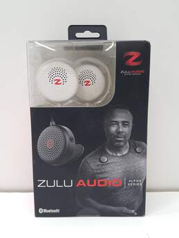 Zulu Audio Wearable Bluetooth Portable Speakers with Locking Magnets - White NIB