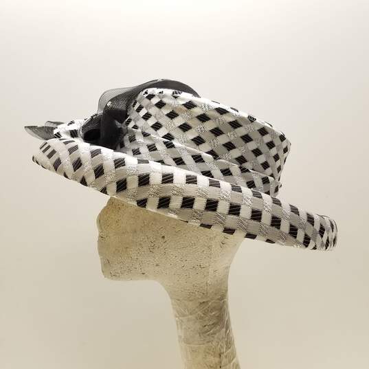 SHE'S LINE New York Women's Hat image number 3
