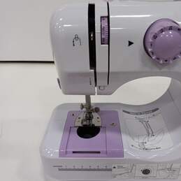 Portable Purple & White Sewing Machine alternative image