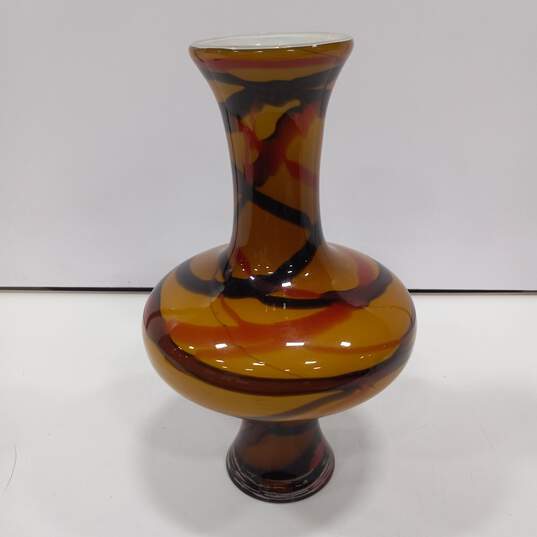 Hand Blown Swirled Pattern Vases image number 4
