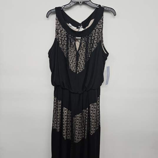 Black Scoop Necked Mesh Lace Dress image number 1