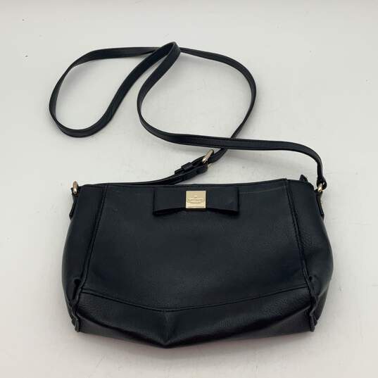 Womens Black Leather Terrace Ginnie Adjustable Strap Bow Zipper Crossbody Purse image number 1