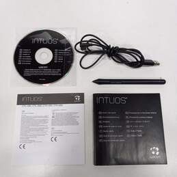 Wacom Intuos Art Digital Pen & Touch Tablet Small Mint Blue Untested alternative image