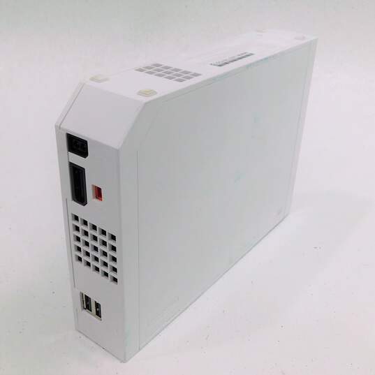 Wii 3 Games Power AV Cable Sensor Remote Joy Stick image number 3