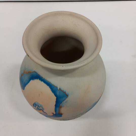 Native American Indian River Nemadji Handmade Pottery Painted Swirl 10" Vase image number 5