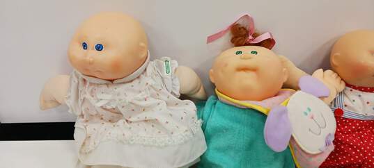 Bundle of 4 Assorted Cabbage Patch Dolls image number 3