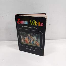 Golden Press Snow-White Hardcover Book