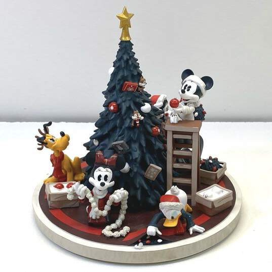 Disney Christmas Musical Figurine image number 3