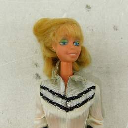 Vintage Mattel Western Winking Barbie Doll 1757 alternative image