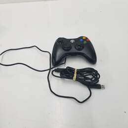 Xbox 360 Wired Controller alternative image