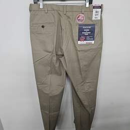 Haggar Relaxed Fit Dress Pants alternative image