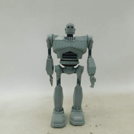 1999 Iron Giant Lights & Sounds Working Action Figure image number 1
