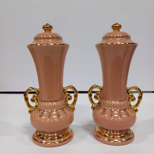 Pair of Vintage Mantle Urns Pink w/ Flowers image number 3